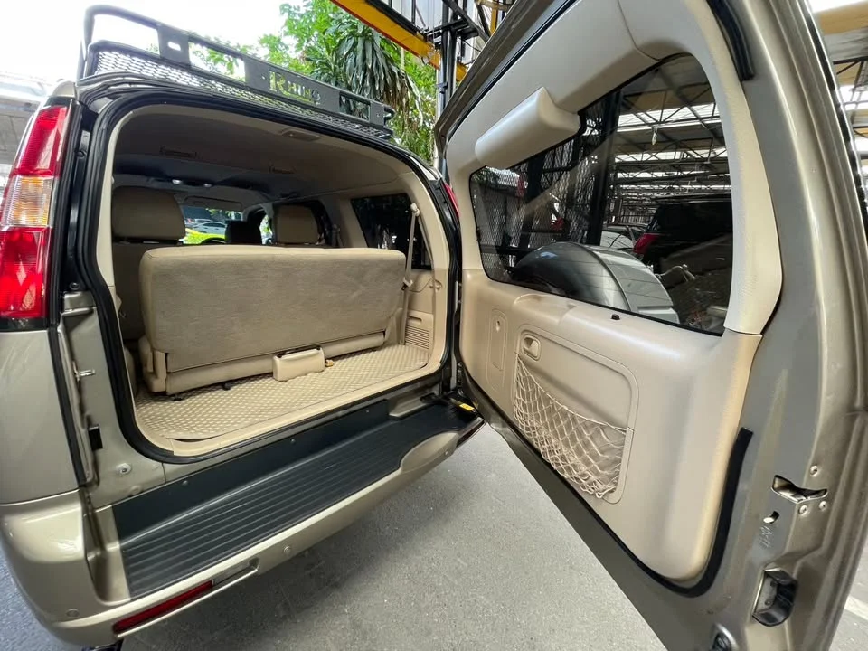 2012 Ford Everest I 3