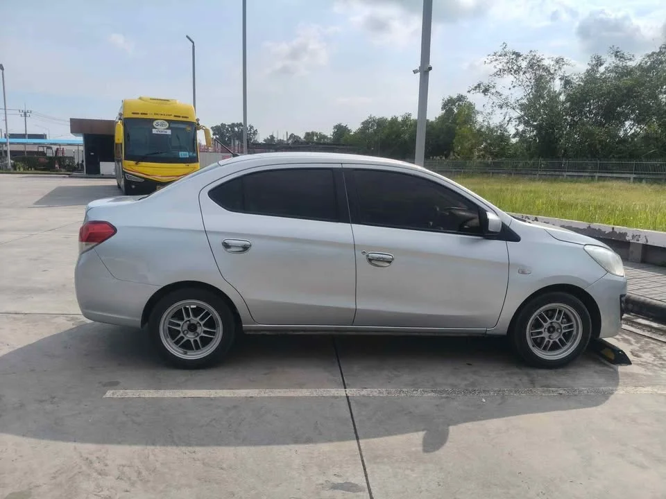 Mitsubishi Attrage VI 3