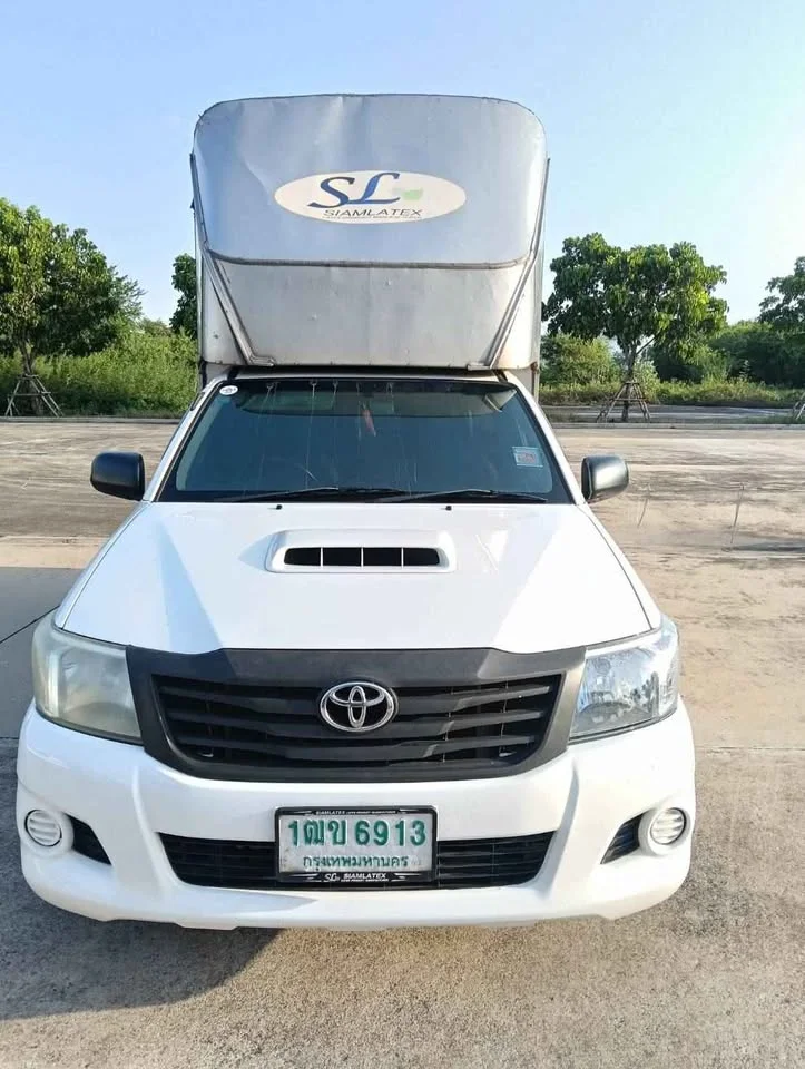 2013 Toyota Hilux VII 3
