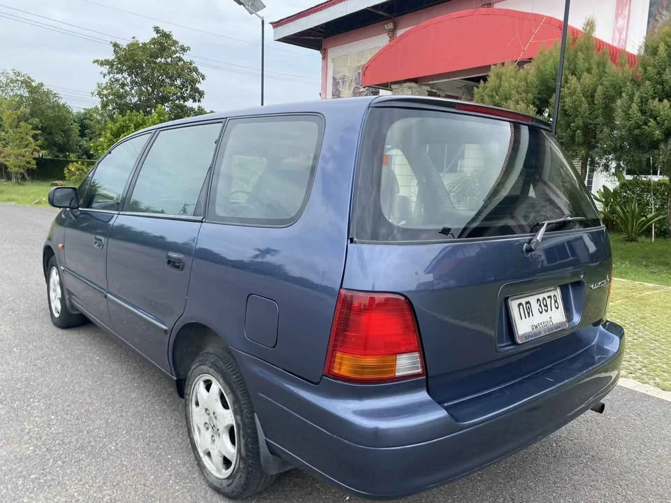 1996 Honda Odyssey I 3