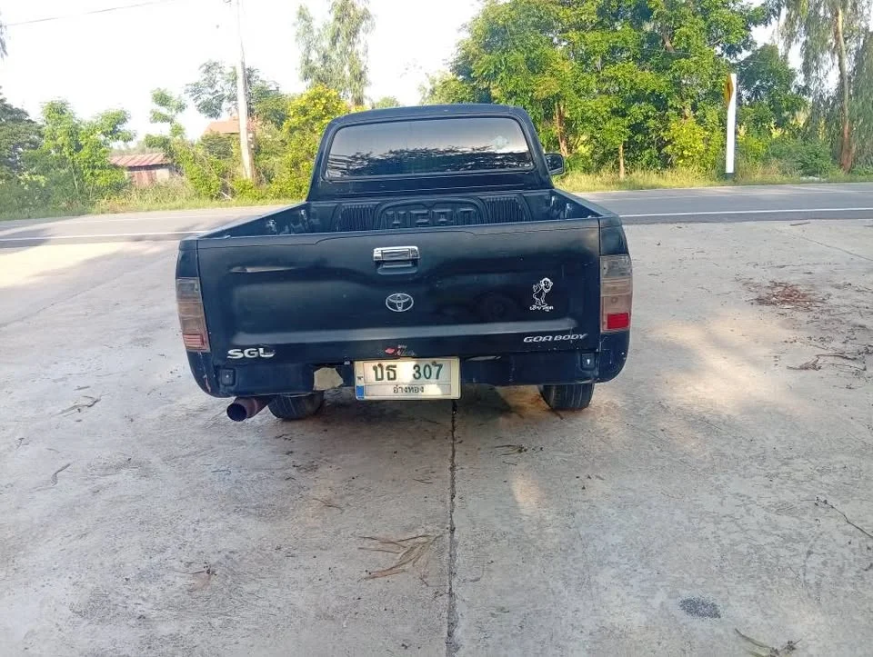2000 Toyota Hilux Tiger VI 3