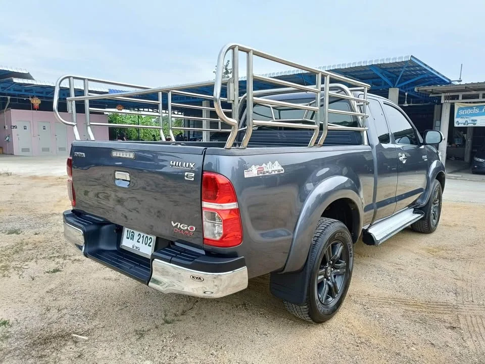2011 Toyota Hilux VII 2