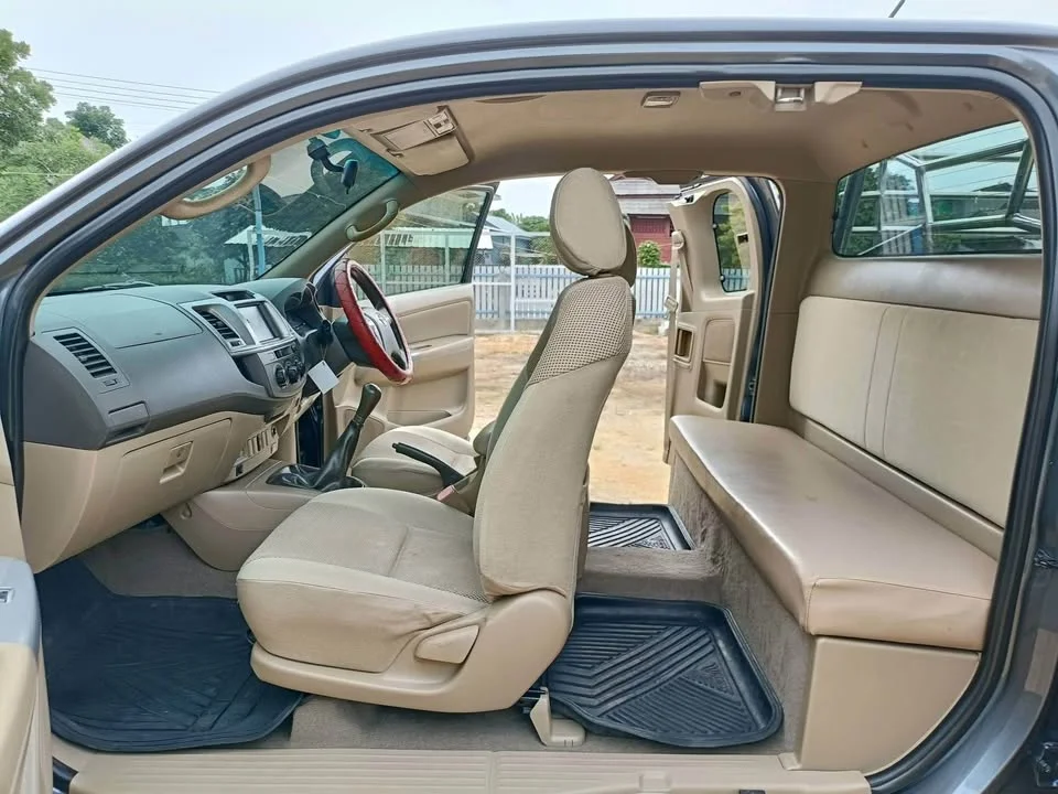 2011 Toyota Hilux VII 3