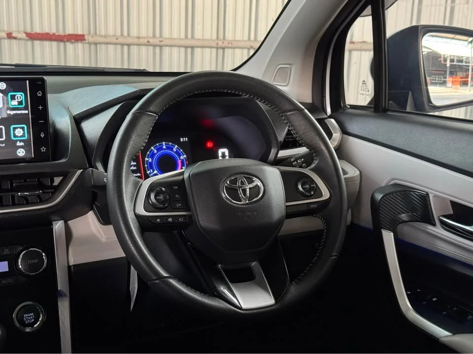 2022 Toyota Veloz III 2