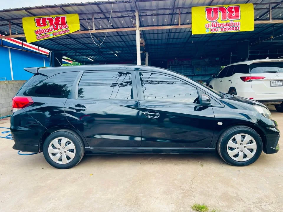 2017 Honda Mobilio II 3