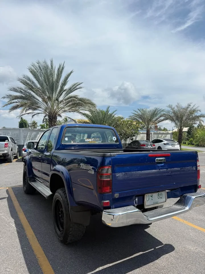 2004 Toyota Hilux Tiger VI 3
