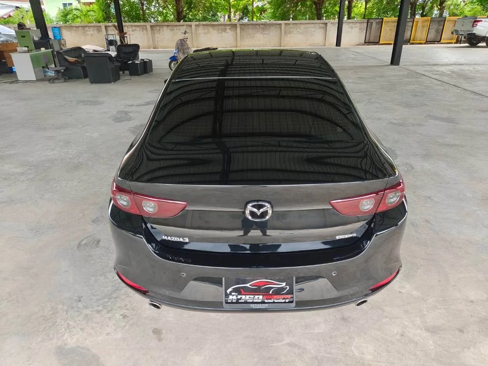 2019 Mazda 3 IV 2