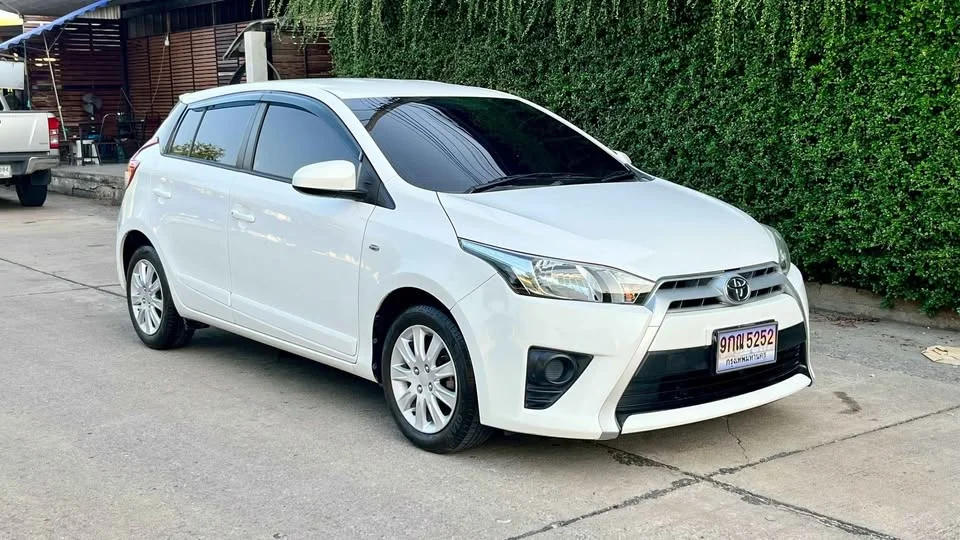 2015 Toyota Yaris III 3