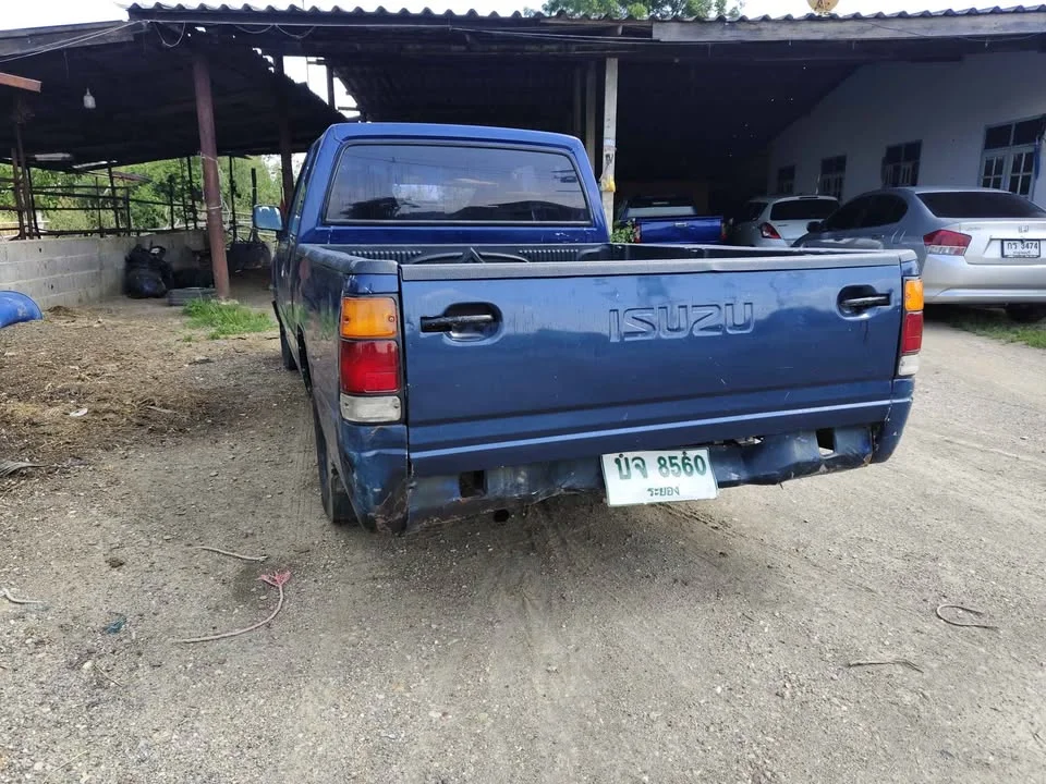1989 Isuzu TFR III 3