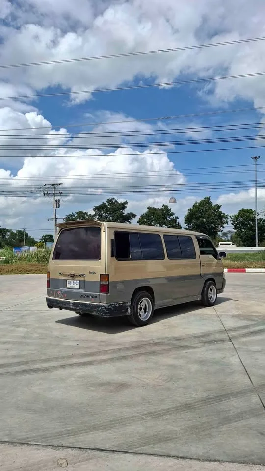 2000 Nissan Urvan IV (E24) 2
