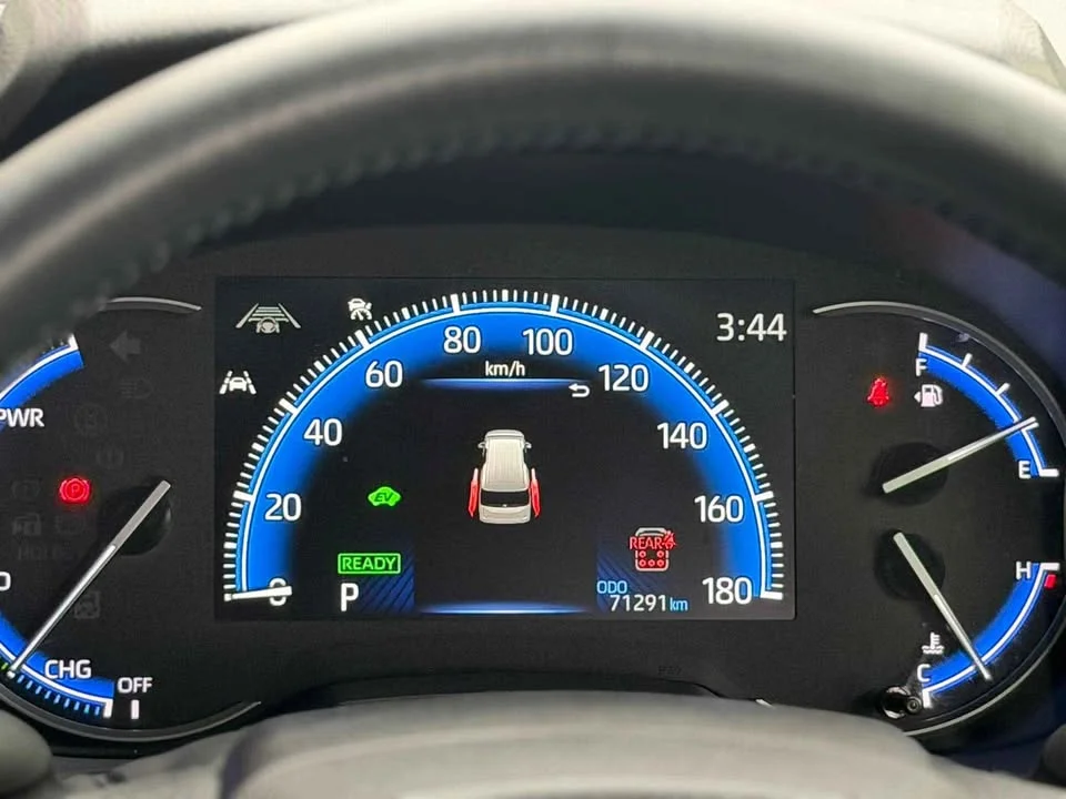 2021 Toyota Voxy IV 3