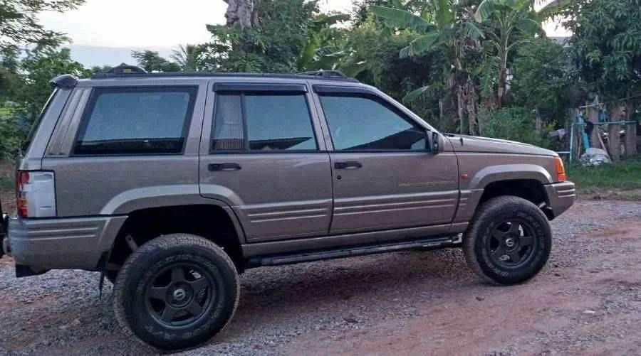 1997 Jeep Grand Cherokee ZJ 3