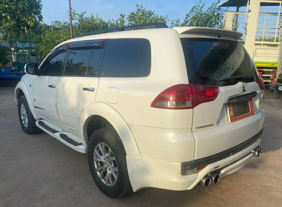 2013 Mitsubishi Pajero Sport II 3