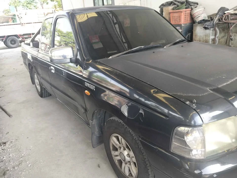 2004 Ford Ranger I 3