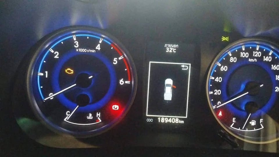 2017 Toyota Hilux VIII 3