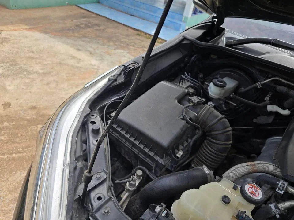 2017 Toyota Hilux VIII 2