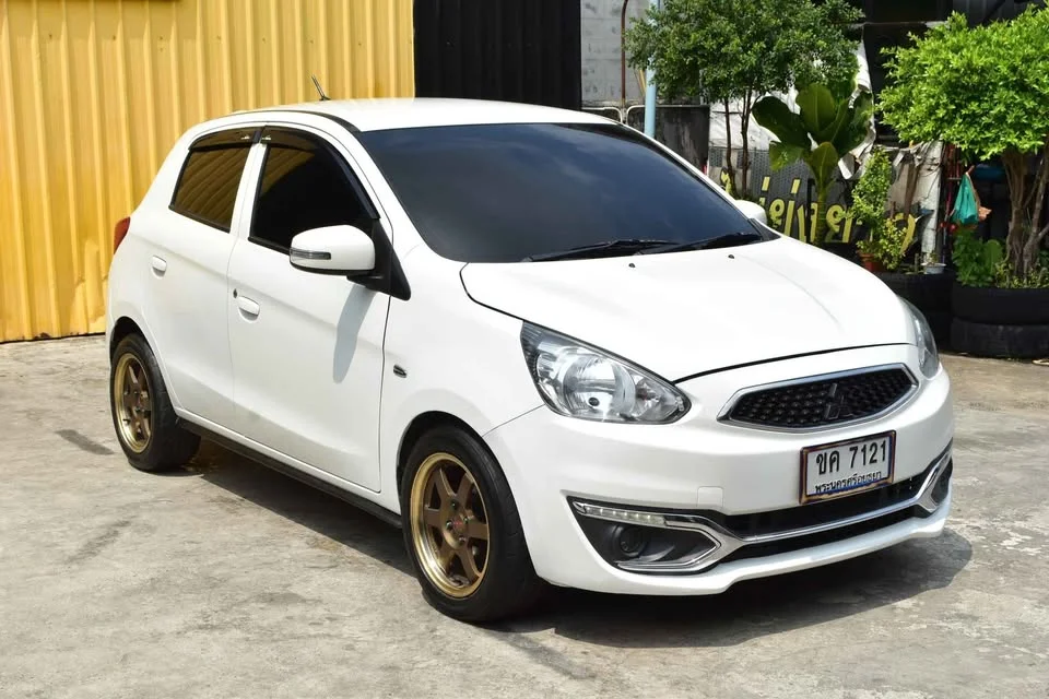 2018 Mitsubishi Mirage VI 3