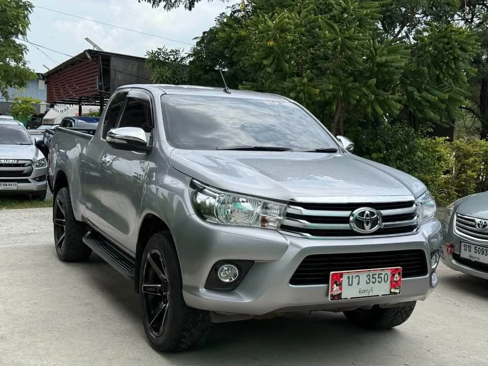 2016 Toyota Hilux VIII 3