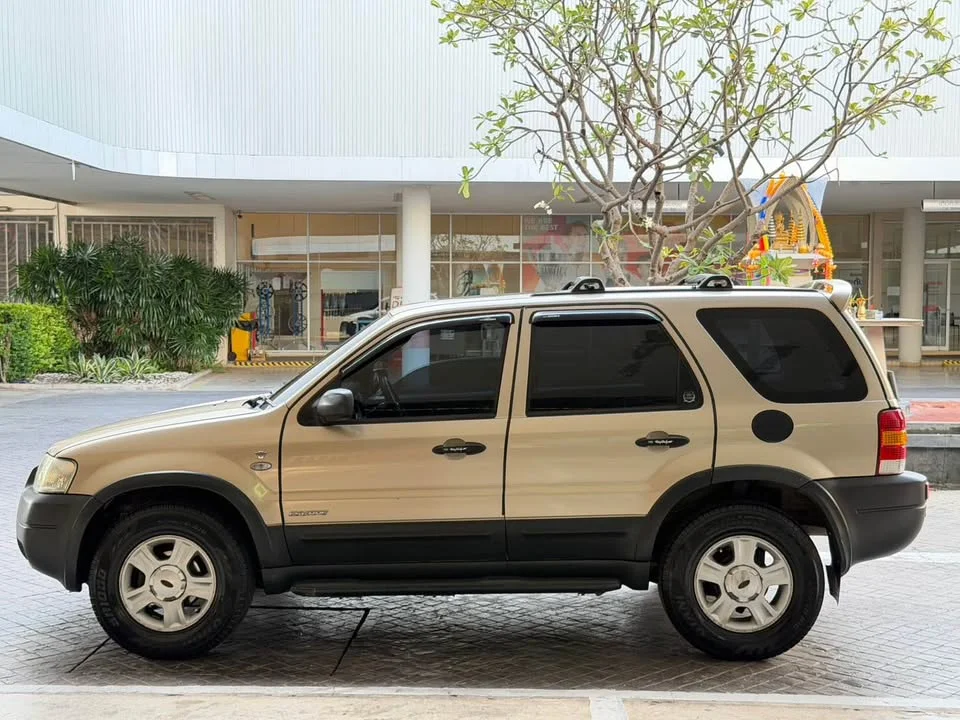 2004 Ford Escape I 3