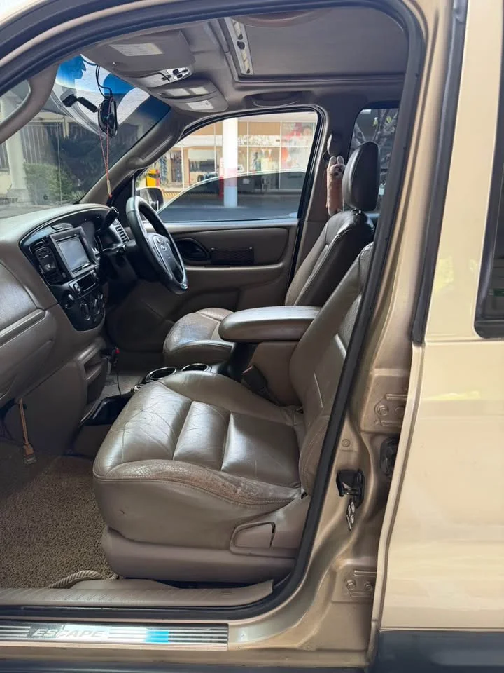 2004 Ford Escape I 2