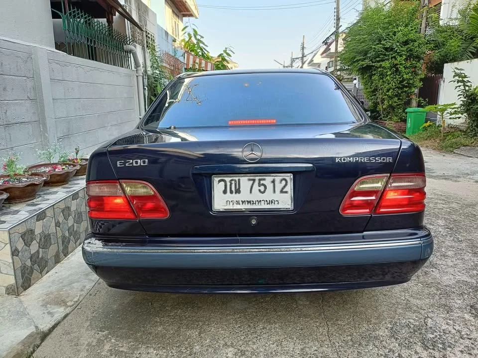 2002 Benz E-Class W210 3