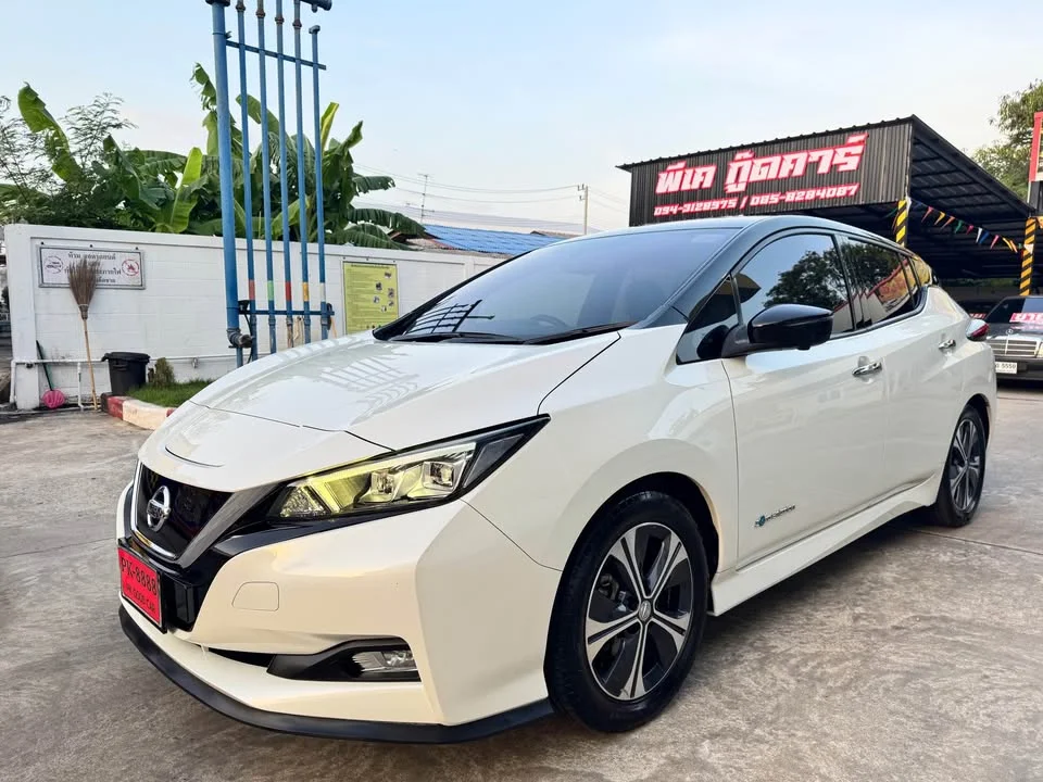 2022 Nissan Leaf II 2