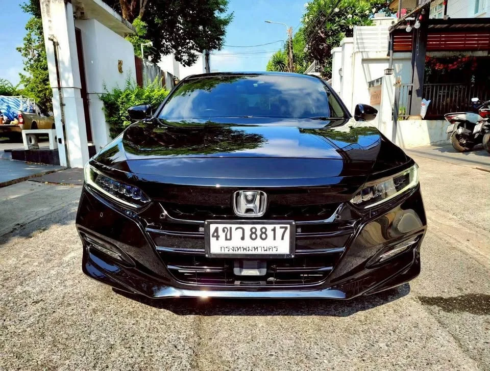 2020 Honda Accord X 2