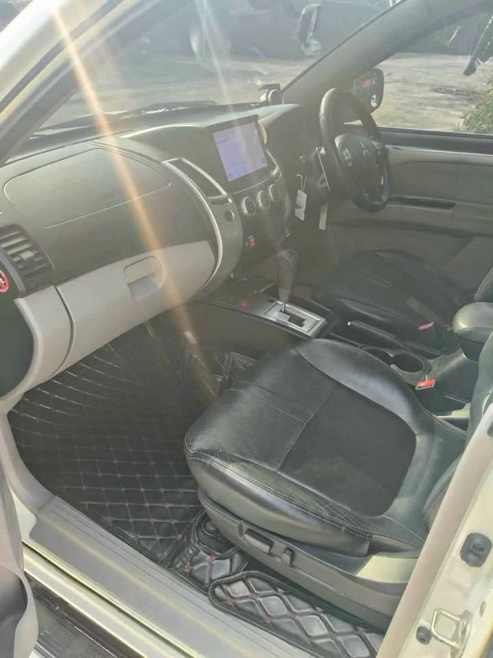 2013 Mitsubishi Pajero Sport II 3