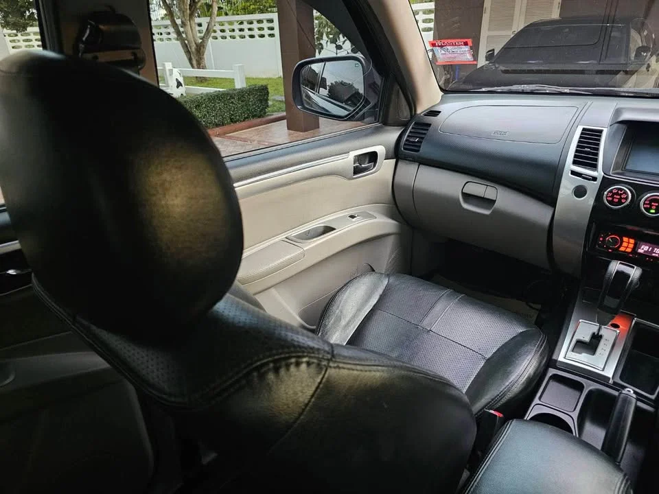2013 Mitsubishi Pajero Sport II 3