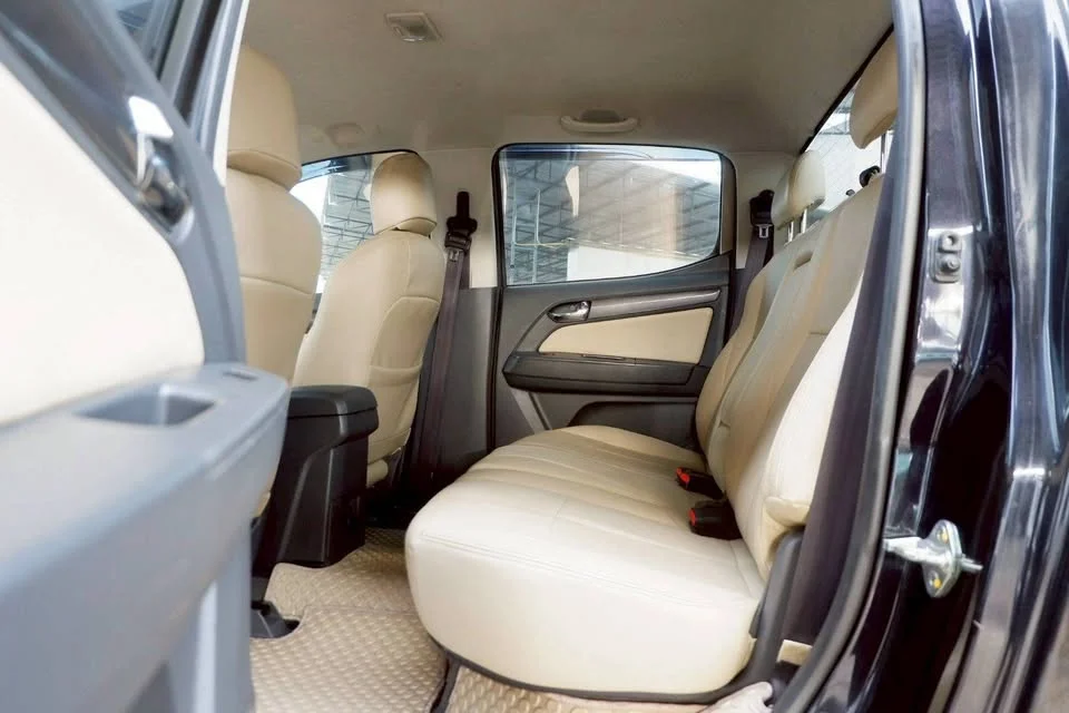 2013 Chevrolet Colorado II 3