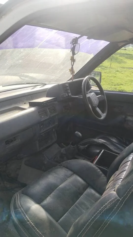 Isuzu TFR III 2