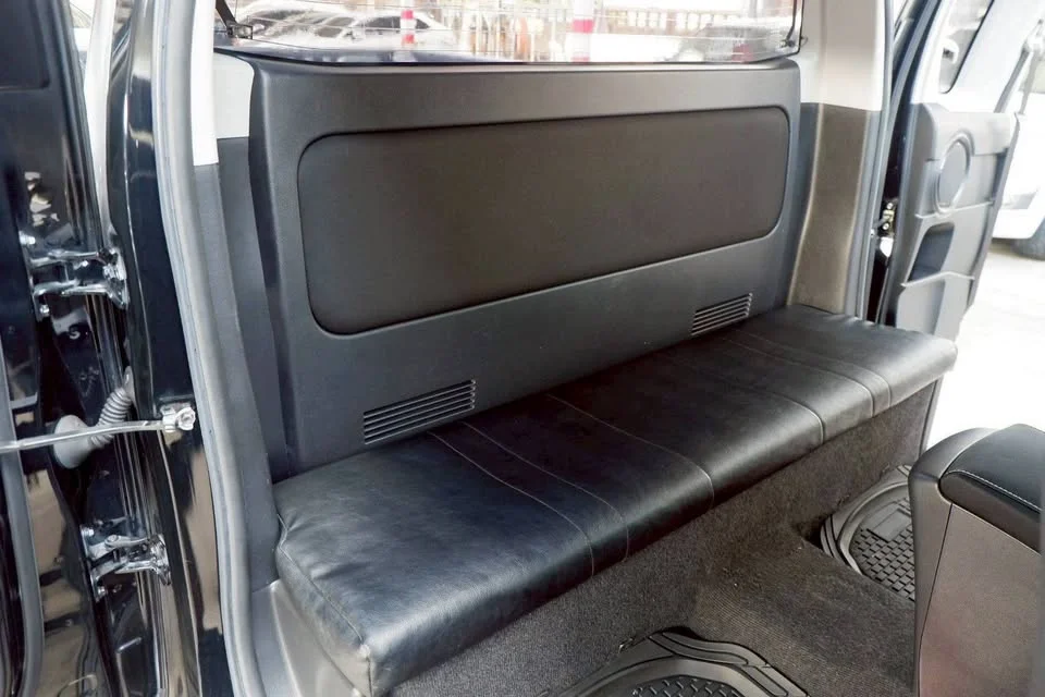 2018 Toyota Hilux VIII 2