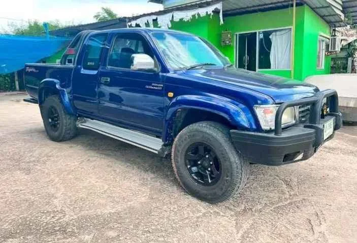 2001 Toyota Hilux Tiger VI 3