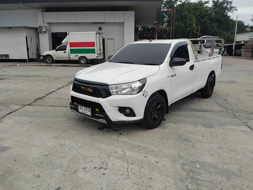 2017 Toyota Hilux VIII 3