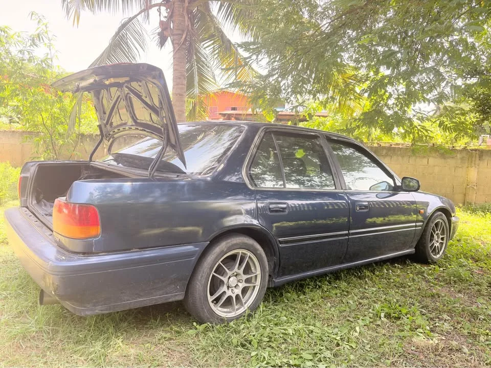 1993 Honda Accord IV 2