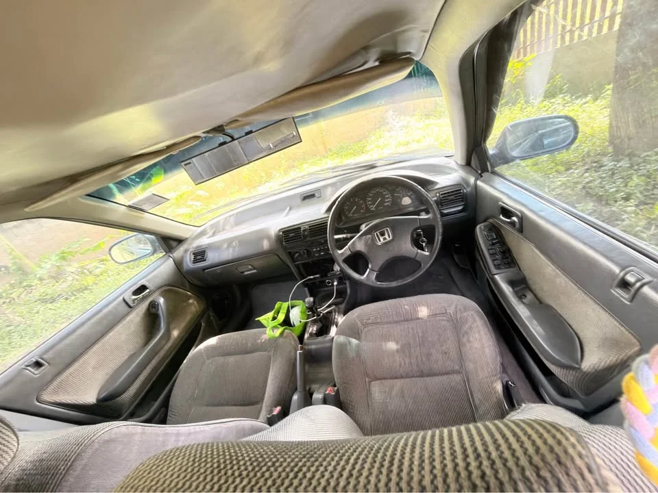 1993 Honda Accord IV 3
