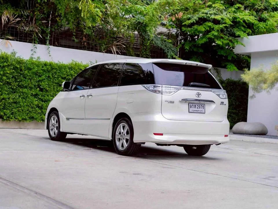 2010 Toyota Estima III 3