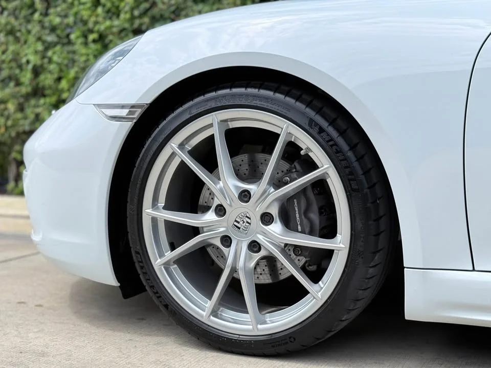 2017 Porsche 718 Boxster and Cayman IV 3
