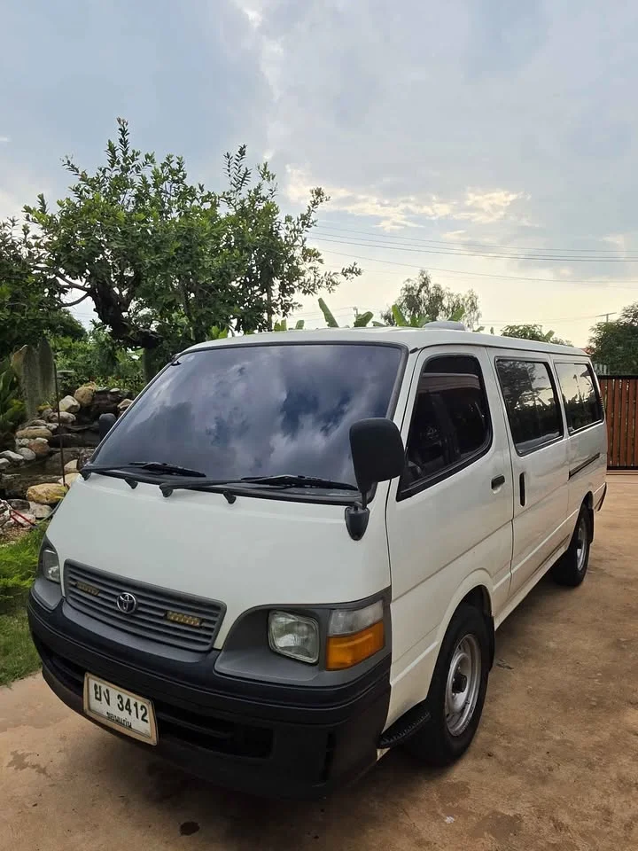 Toyota Commuter IV (H100) 2