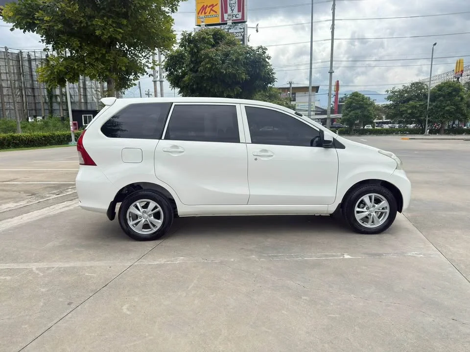 2015 Toyota Avanza II 3