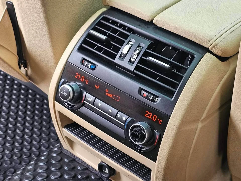 2011 BMW 5er F10, F11, F18 2