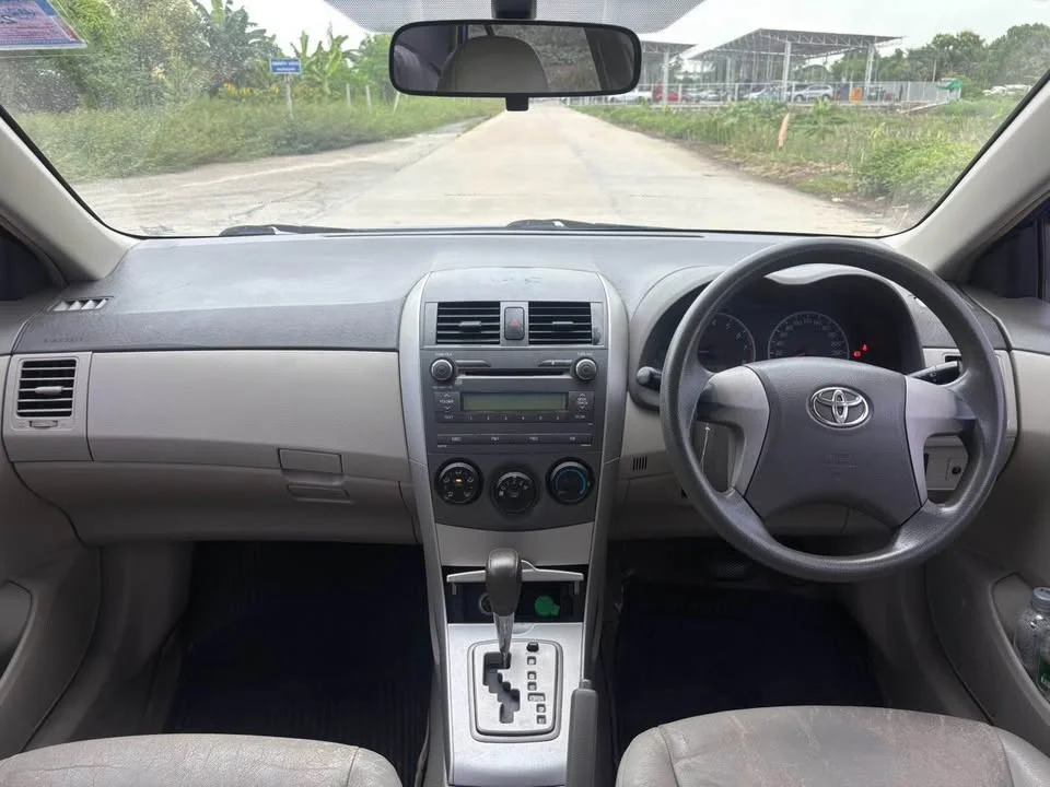 2010 Toyota Corolla Altis X (E140) 2