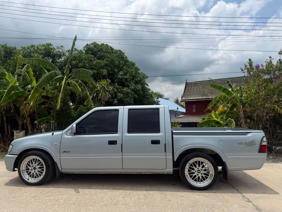 2001 Isuzu Faster Dragon Eyes III 2