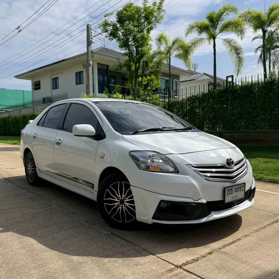2013 Toyota Vios II 2