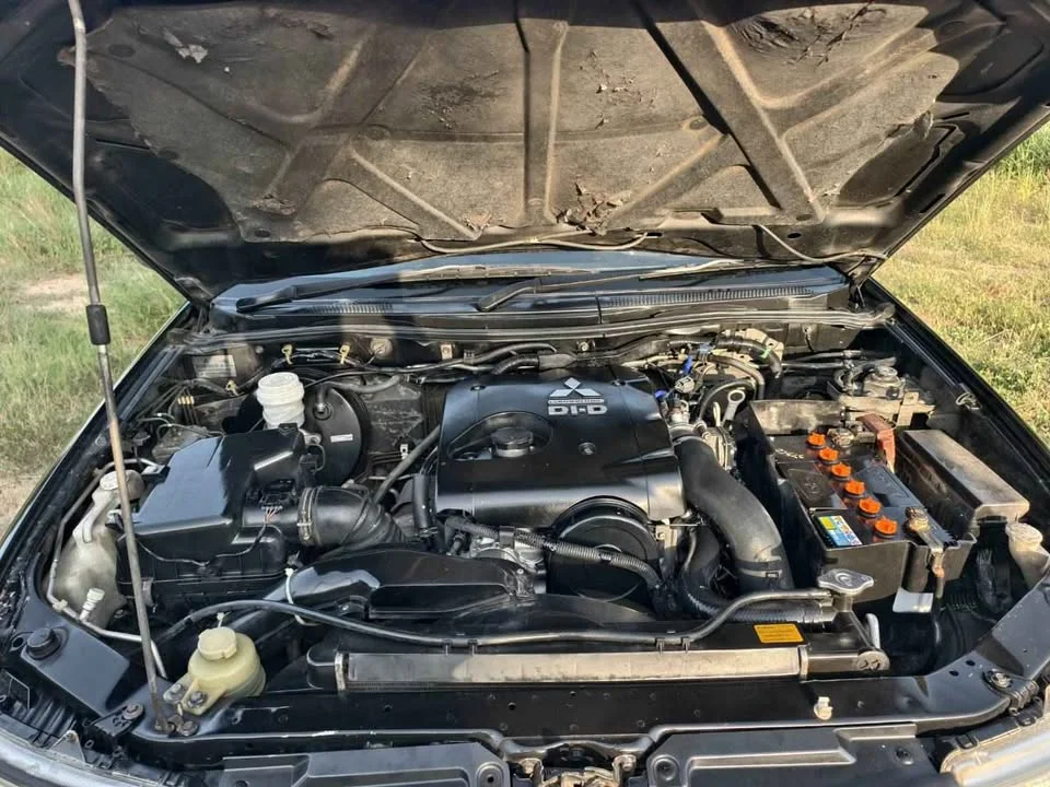 2009 Mitsubishi Pajero Sport II 2