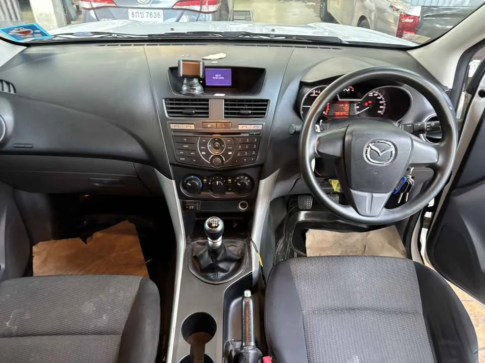 2013 Mazda BT-Series II 2