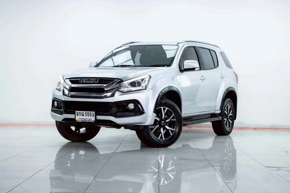 2019 Isuzu MU-X I 3