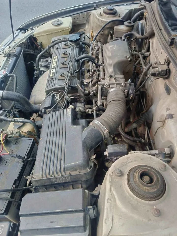 Toyota Corolla Altis VII (E100) 3