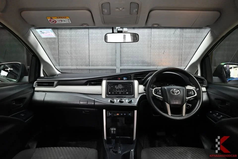 2021 Toyota Innova II 2