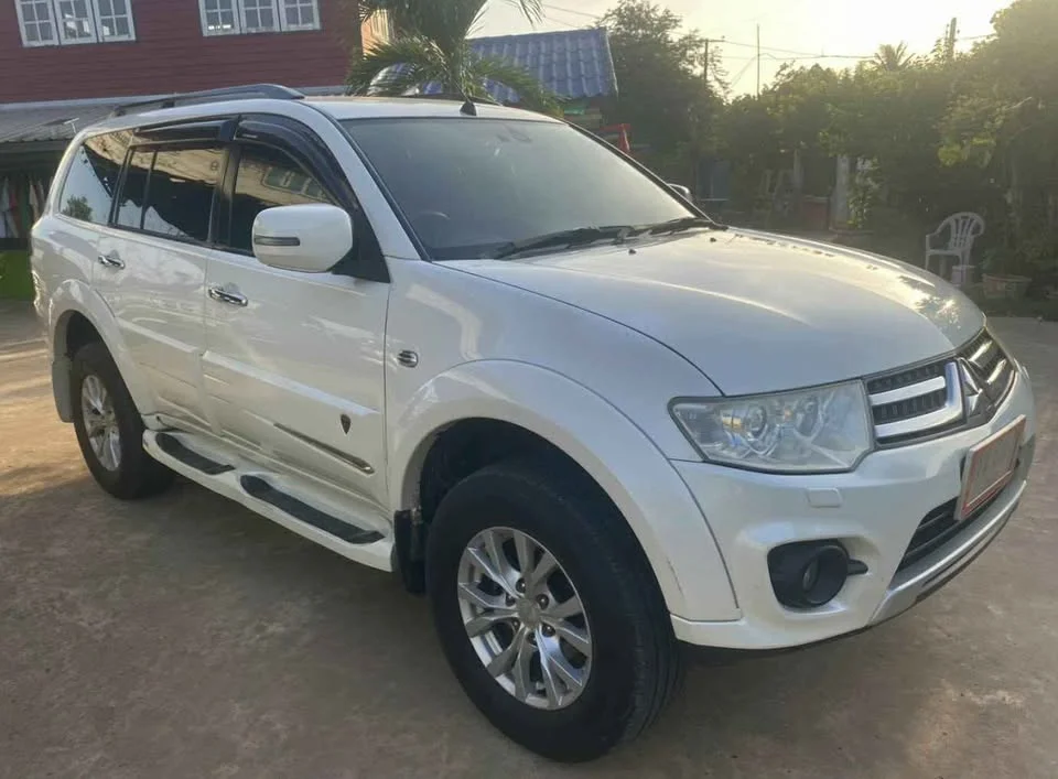 2013 Mitsubishi Pajero Sport II 3